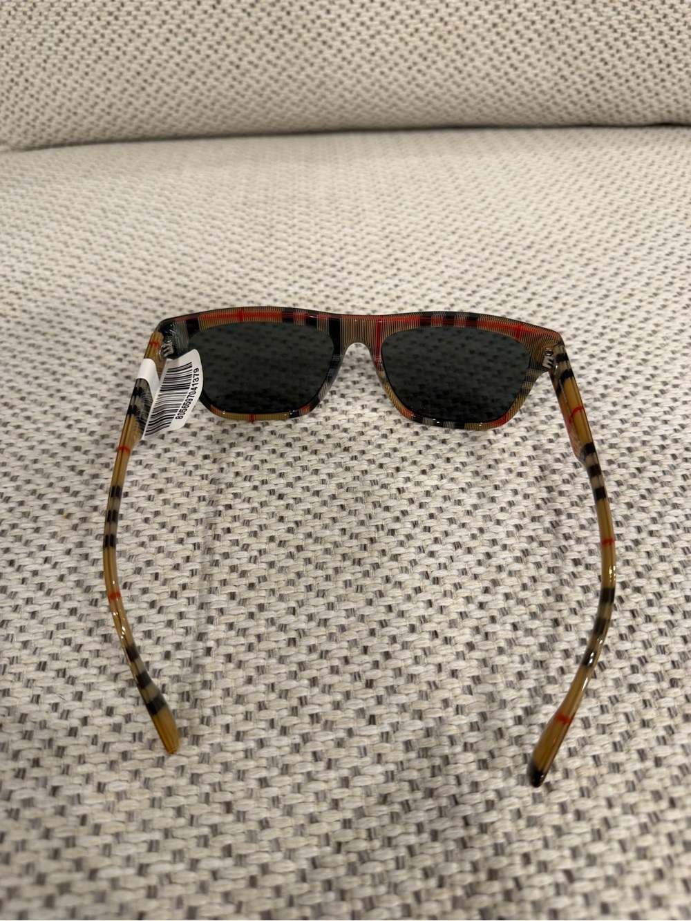 Unisex Burberry Tortoiseshell and Red Accent Sunglasses Temples